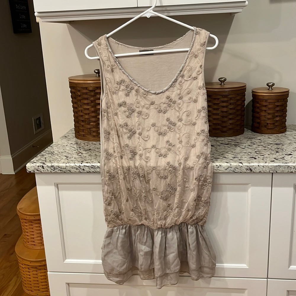 Beautiful LUMA woman’s top